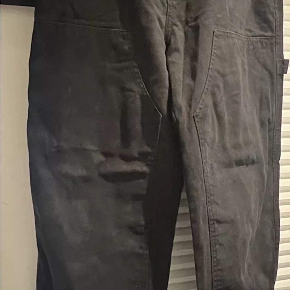 Black Stussy Cargo Pants with Classic Straight-Leg Fit